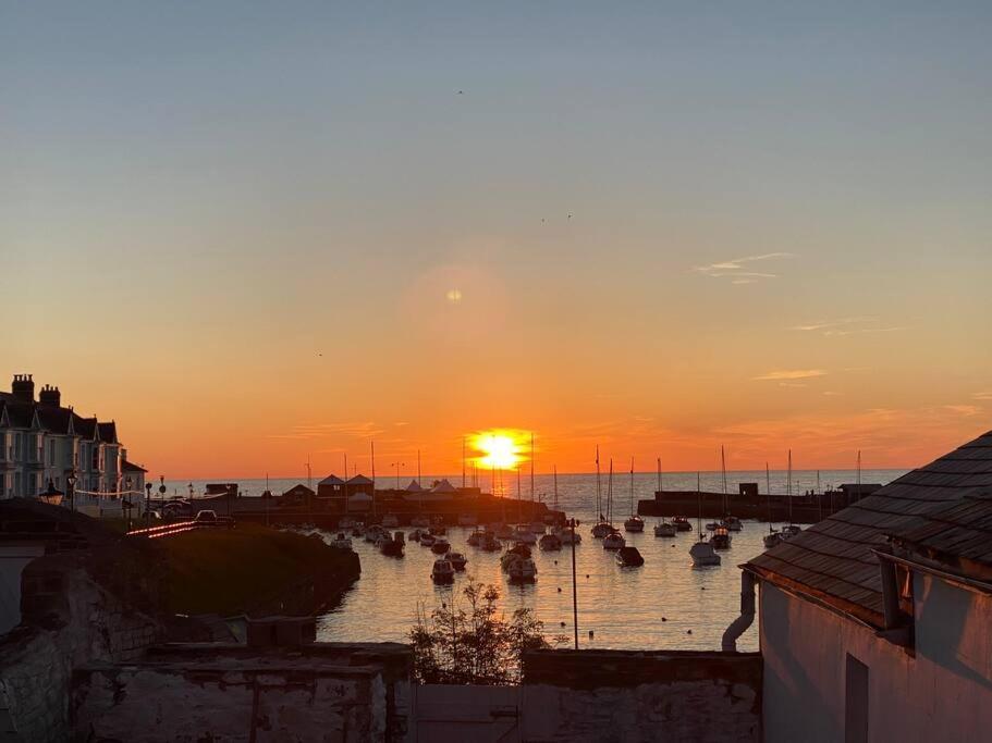 Aberaeron Island House - Panoramic Harbour Views Exterior foto